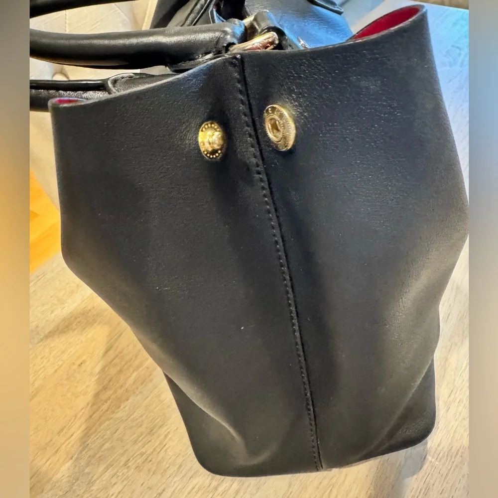 DIANE VON FURSTENBERG Leather Tote – Black with Red interior/gold tone hardware - Picture 6 of 15